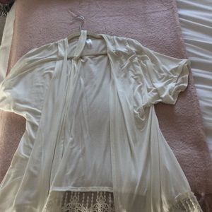 Pretty Plum Sugar bridal robe